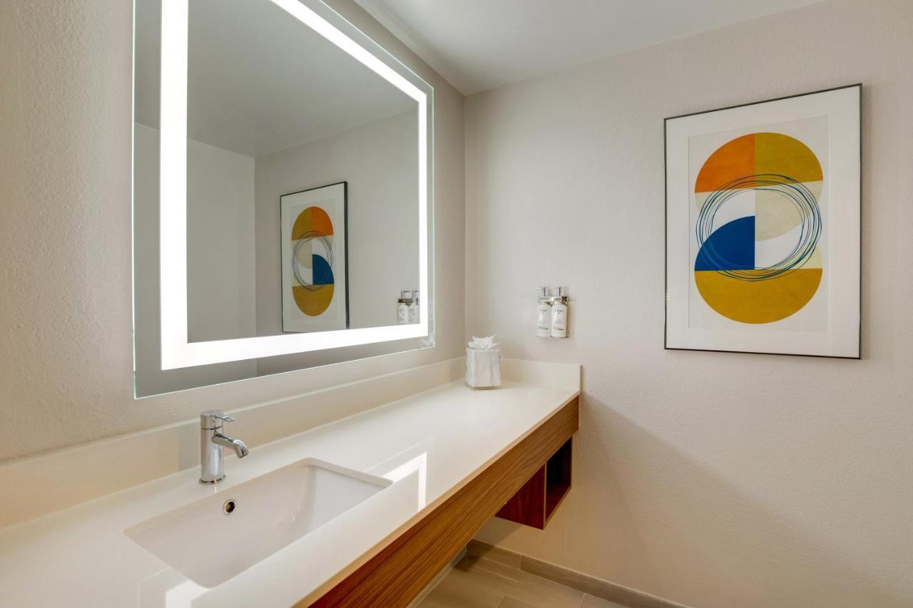Holiday Inn Express I-95 Capitol Beltway - Largo By Ihg Εξωτερικό φωτογραφία
